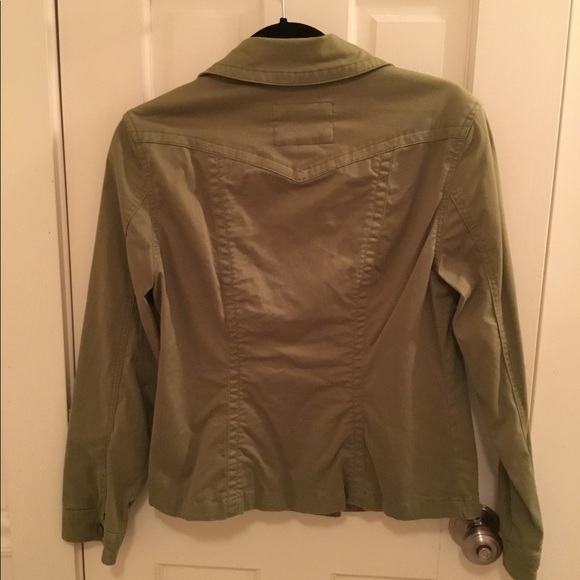 Cute sage/moss green jacket - Picture 2 of 2